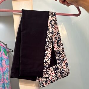 Bright Navy Star Crunch copped leggings. VEUC. never worn. Size small.